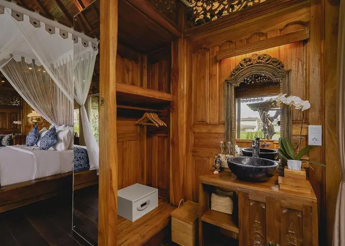Villa Airsania Antique Ubud