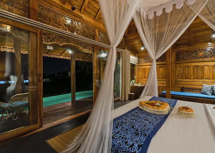 Airsania Antique Villa *