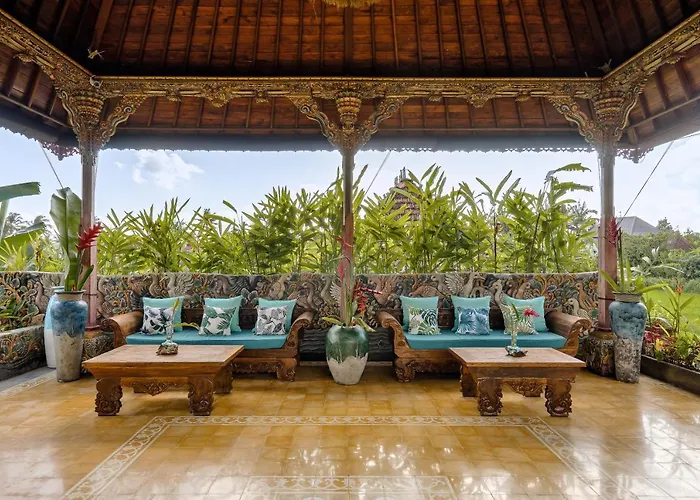 Airsania Antique Villa